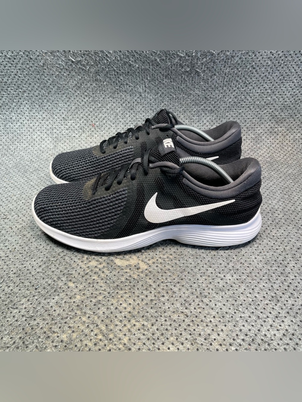 Nike Revolution 4 Black Running Shoes Size 12 Men’s